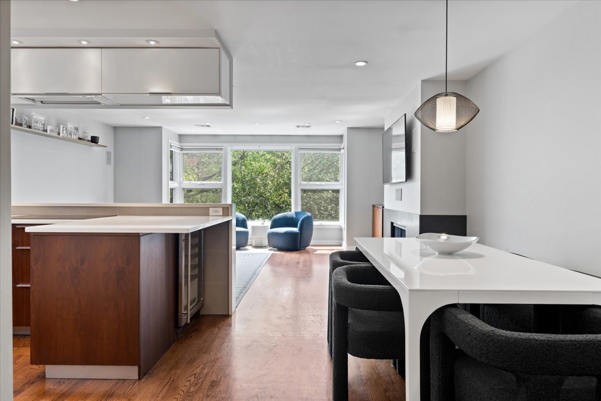 916 W Fletcher Street Unit: C