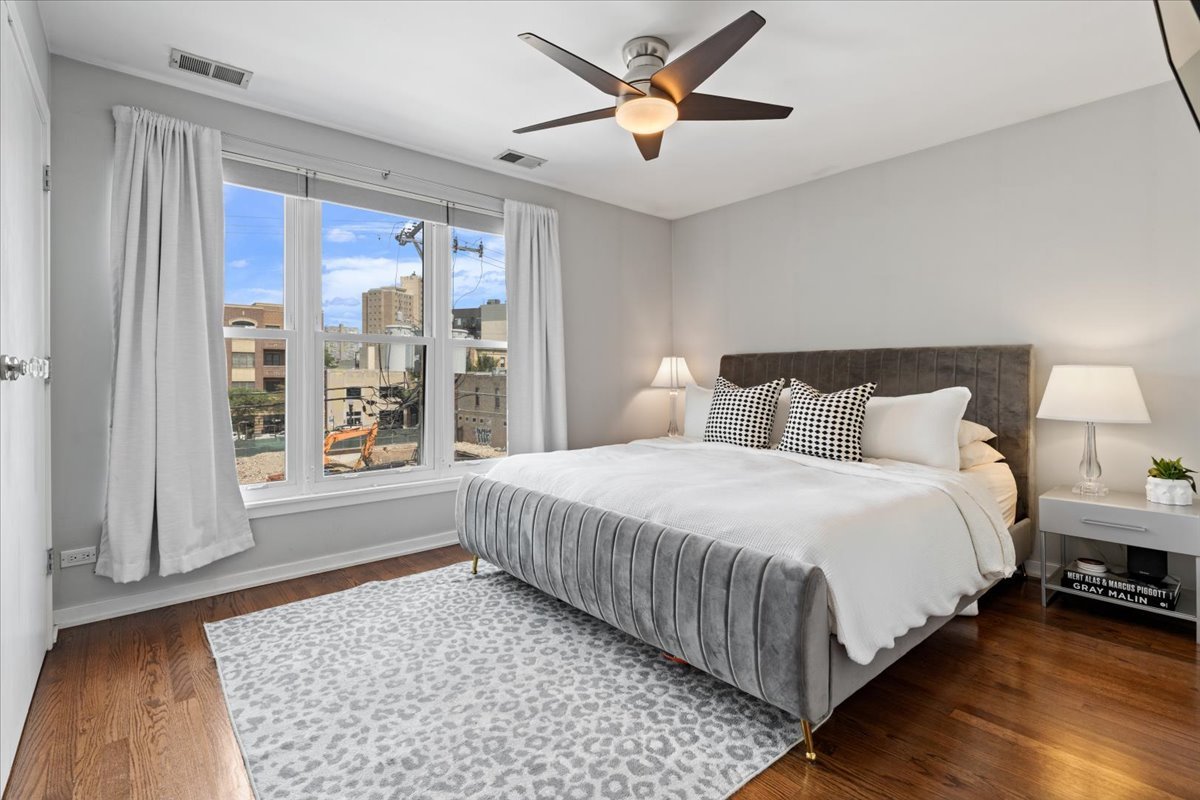 916 W Fletcher Street Unit: C