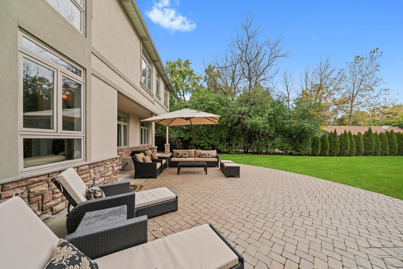 1045 Rosemary Terrace