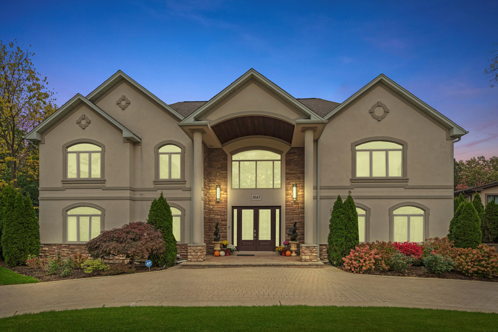 1045 Rosemary Terrace