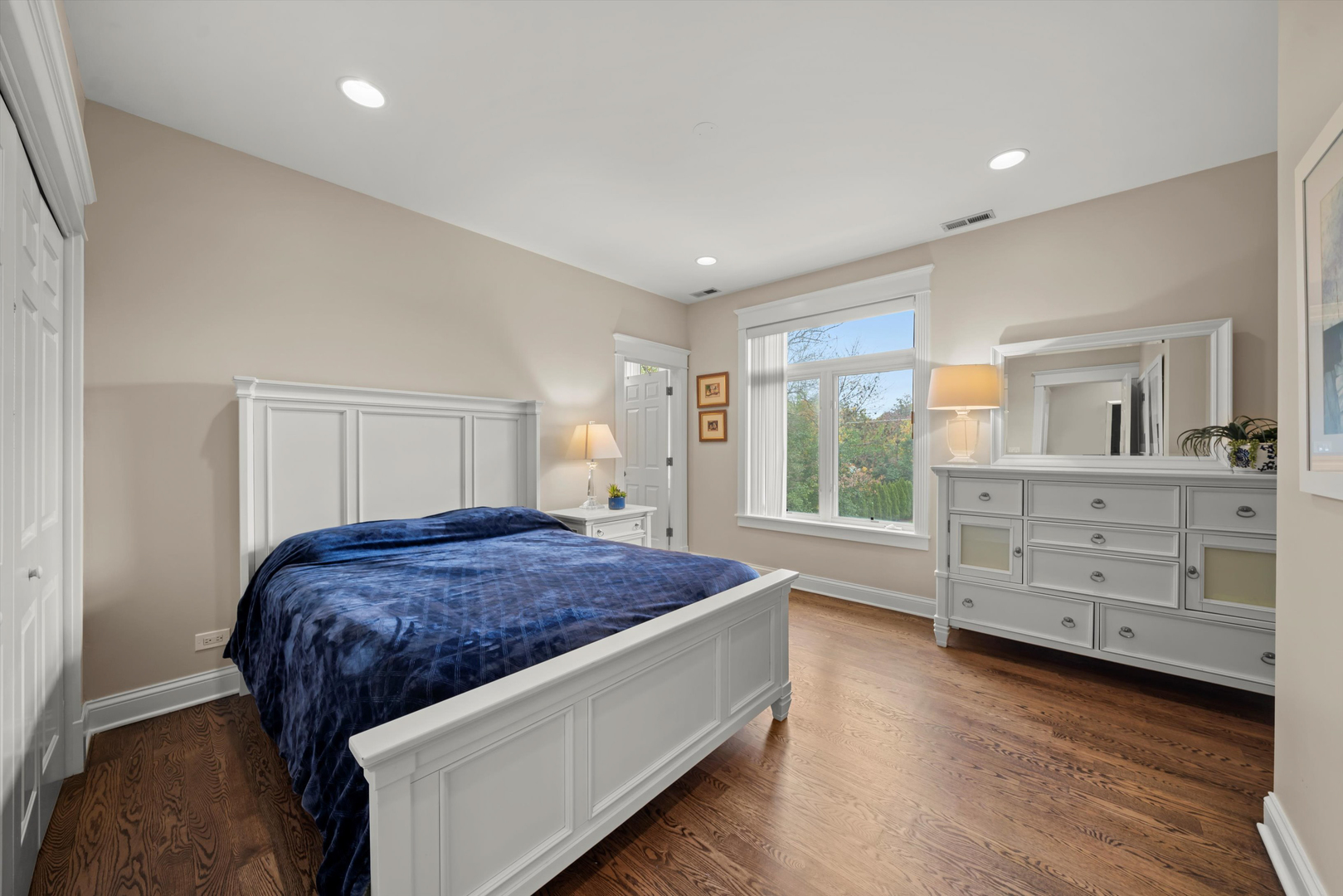 1045 Rosemary Terrace