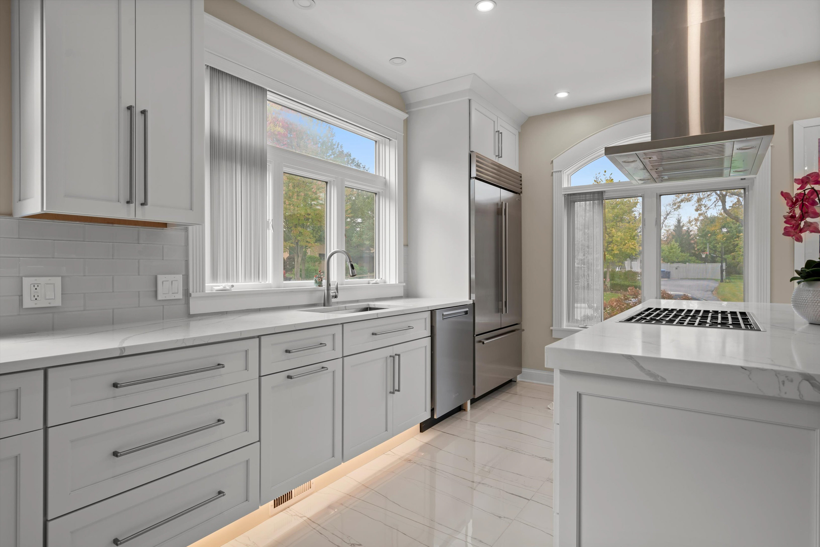 1045 Rosemary Terrace