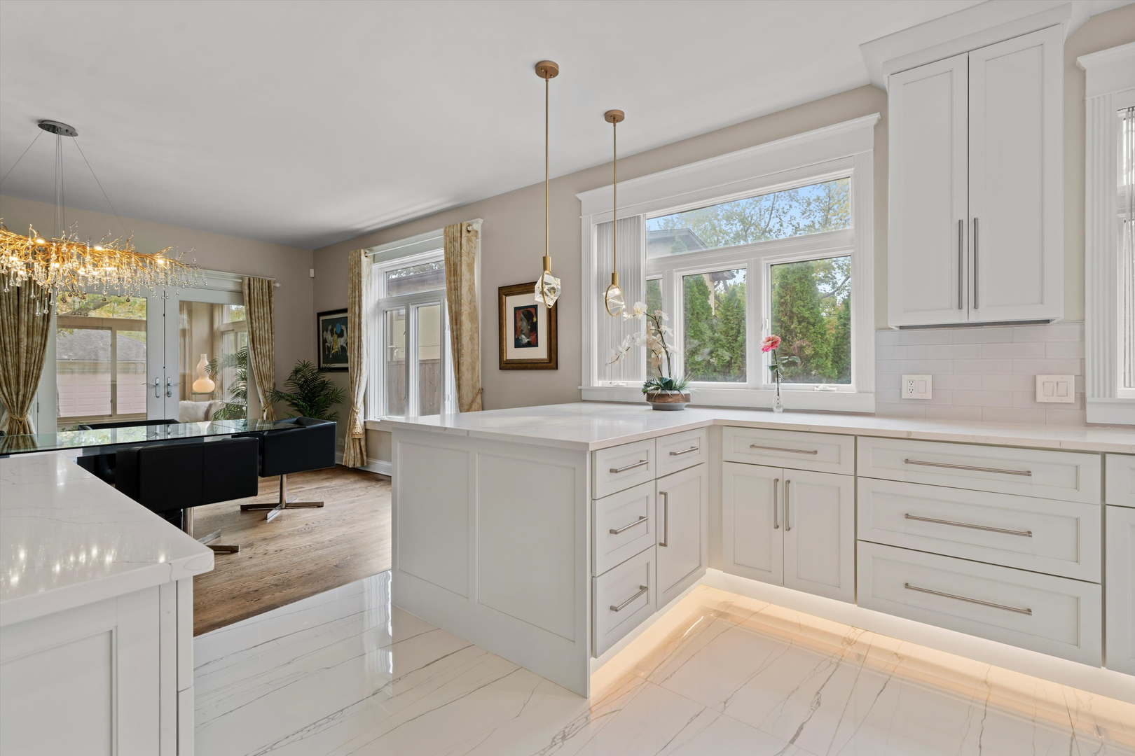 1045 Rosemary Terrace