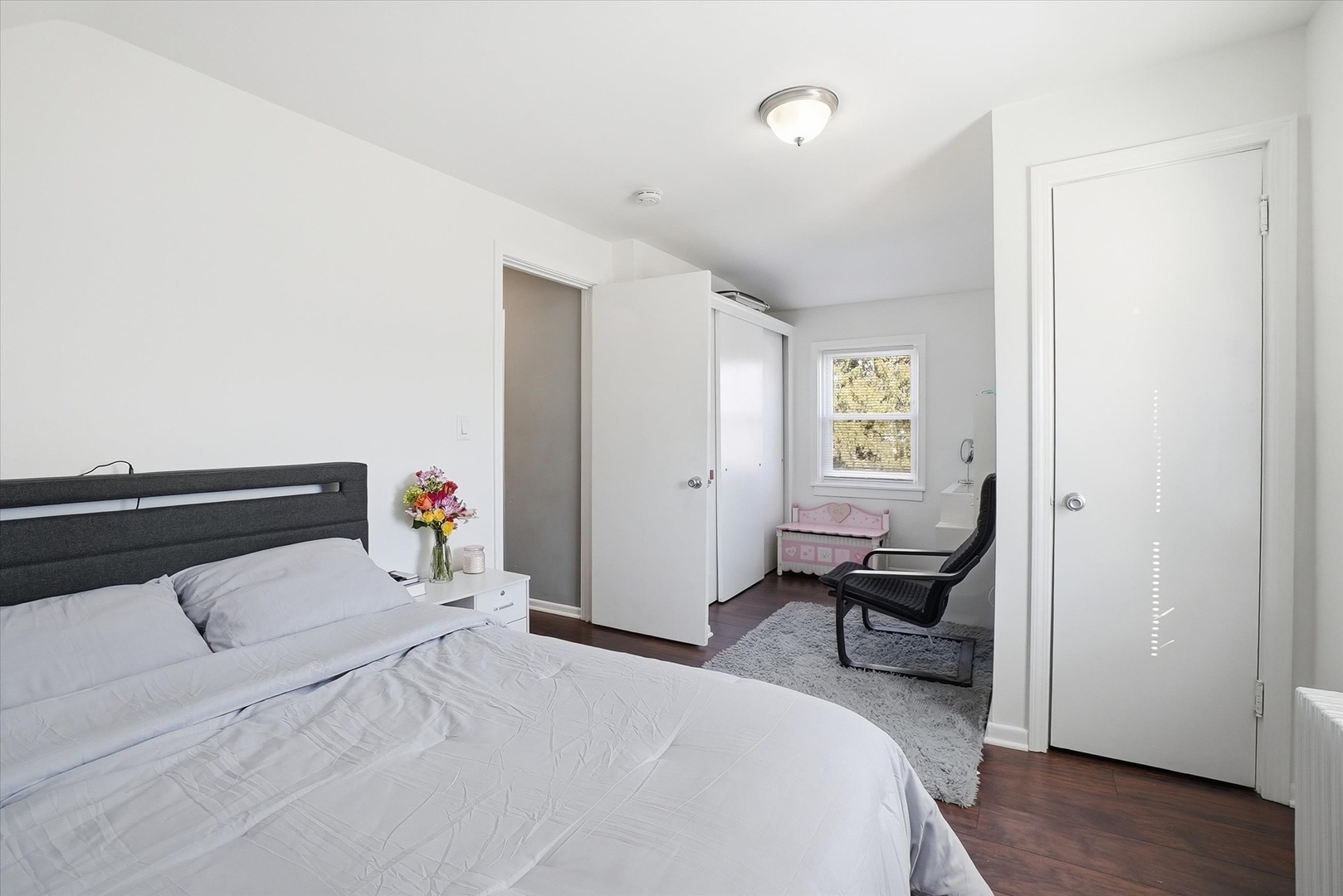 4039 Prairie Avenue