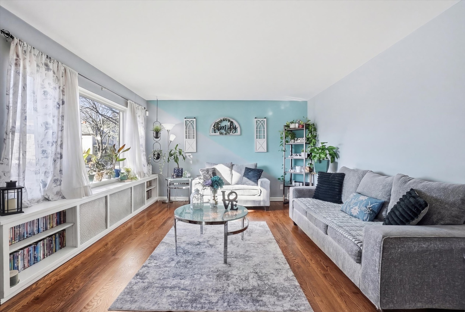 4039 Prairie Avenue
