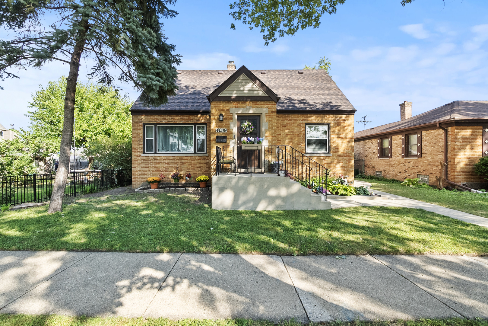 4039 Prairie Avenue