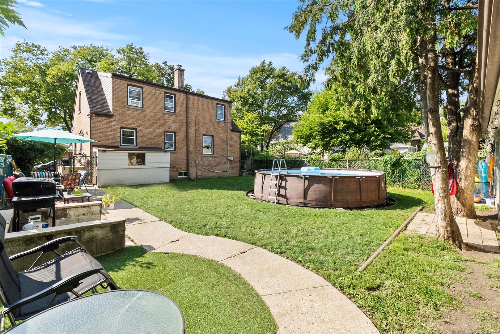 4039 Prairie Avenue