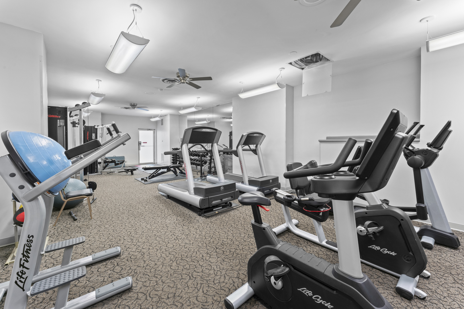 6301 N Sheridan Road Unit: 11R