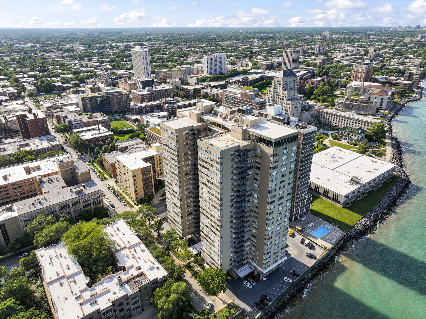 6301 N Sheridan Road Unit: 11R