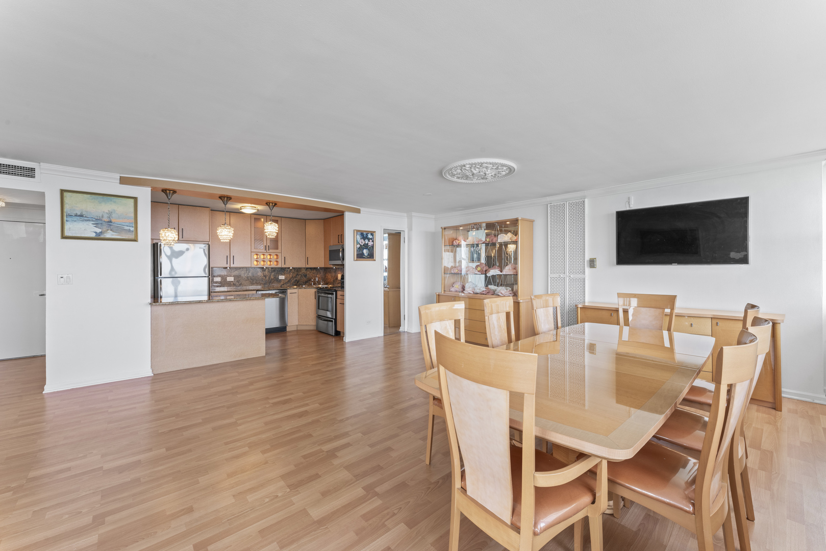 6301 N Sheridan Road Unit: 11R