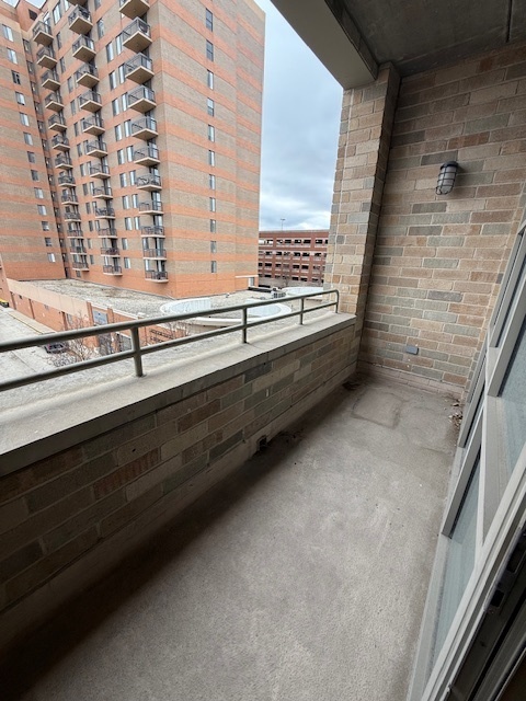 10 S Dunton Avenue Unit: 305