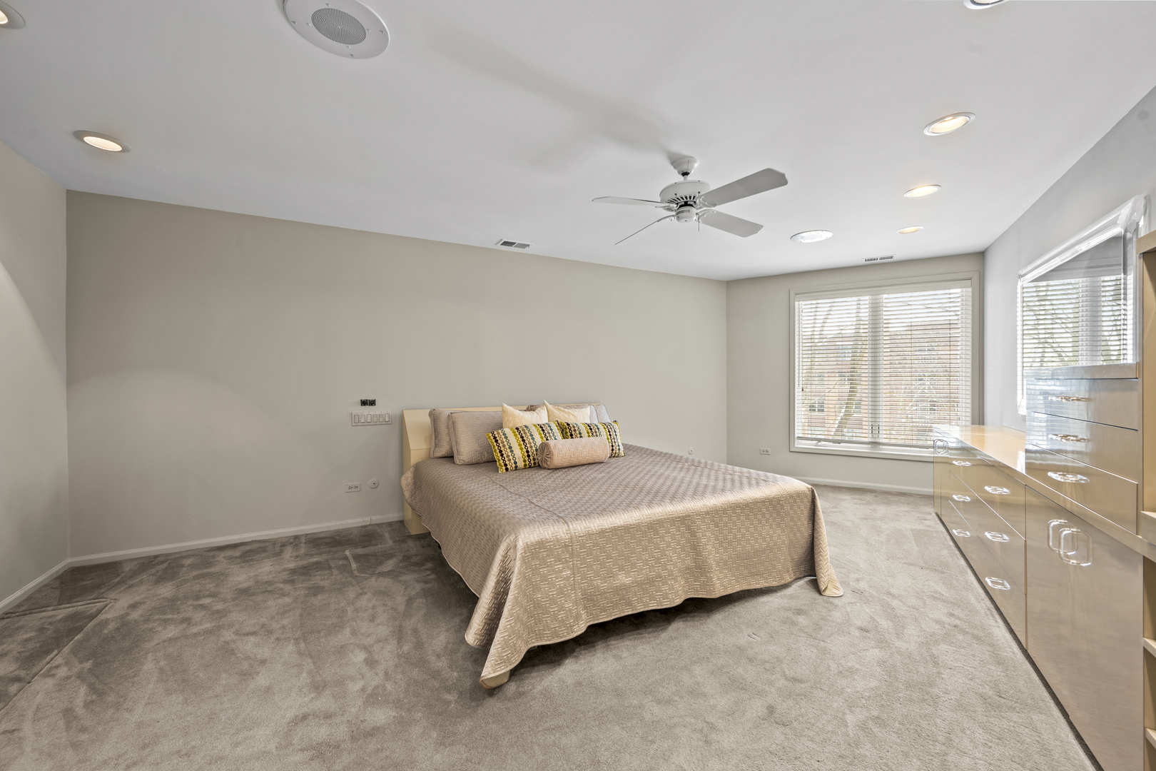 1125 Lake Cook Road Unit: 405