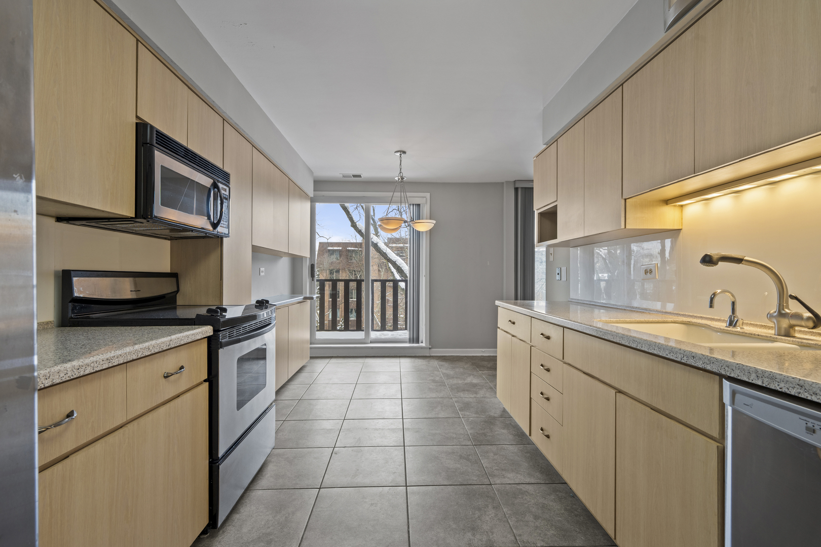 1125 Lake Cook Road Unit: 405