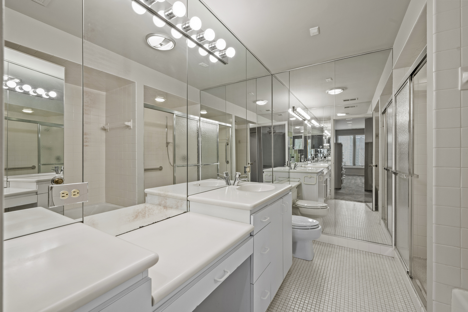 1125 Lake Cook Road Unit: 405