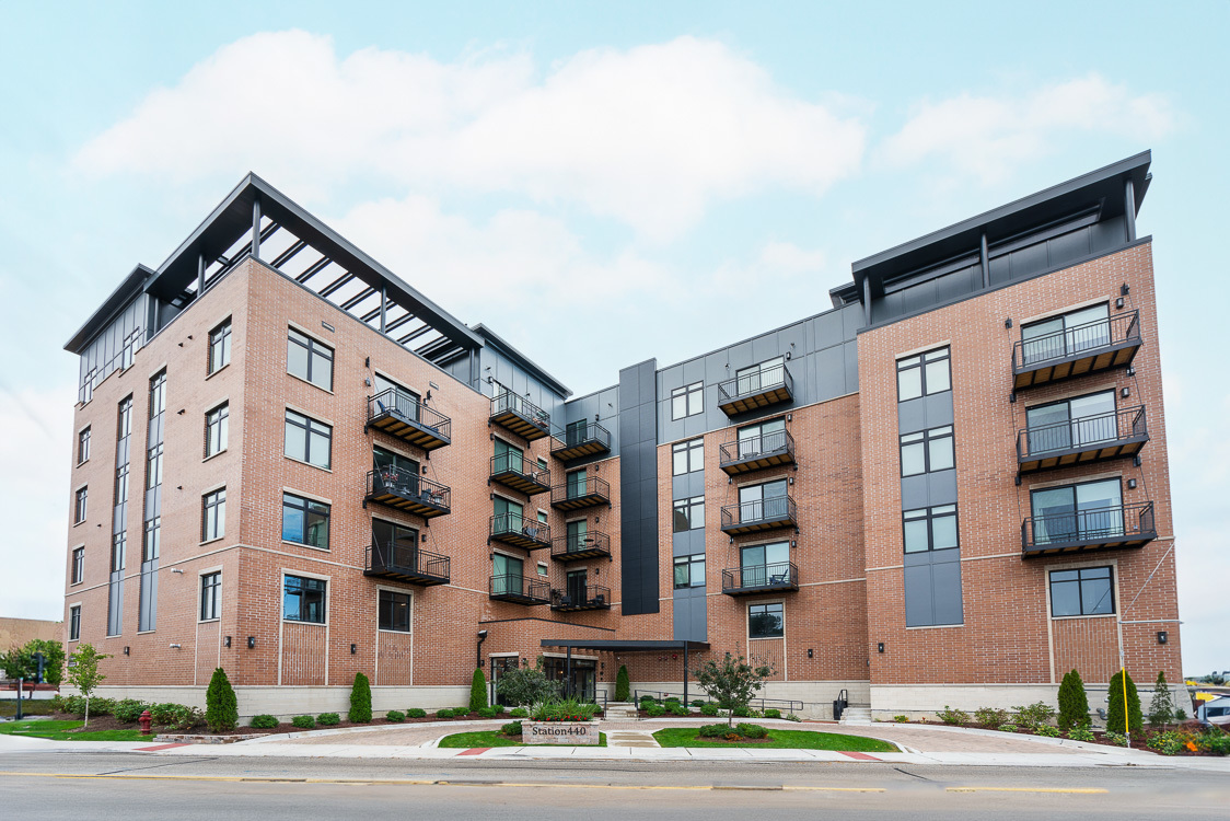 546 Green Bay Road Unit: 410