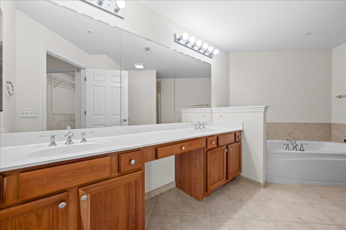 640 Robert York Avenue Unit: 303