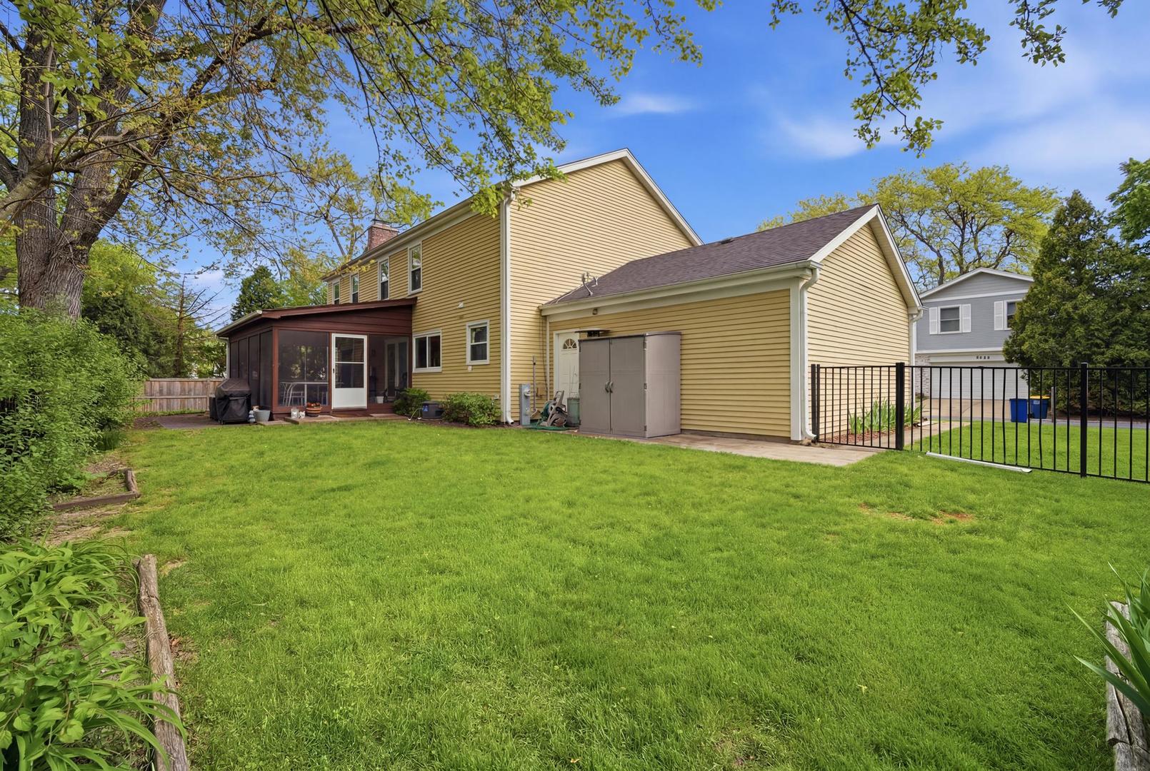 2831 FARMINGTON Road