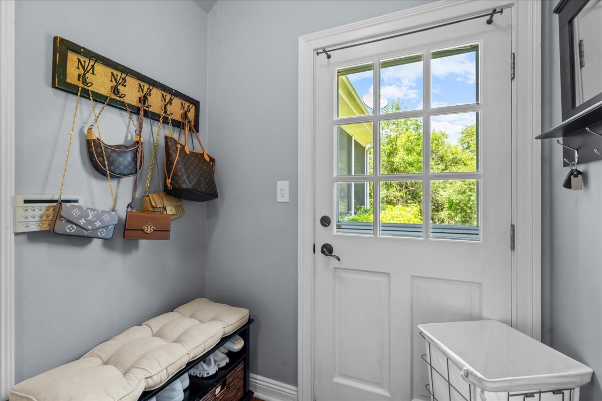 1100 Studio Lane