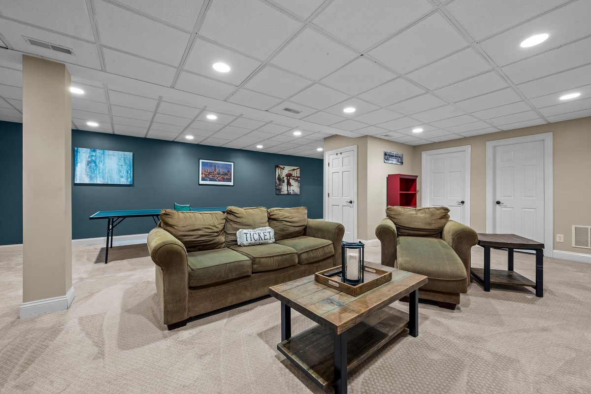 1100 Studio Lane