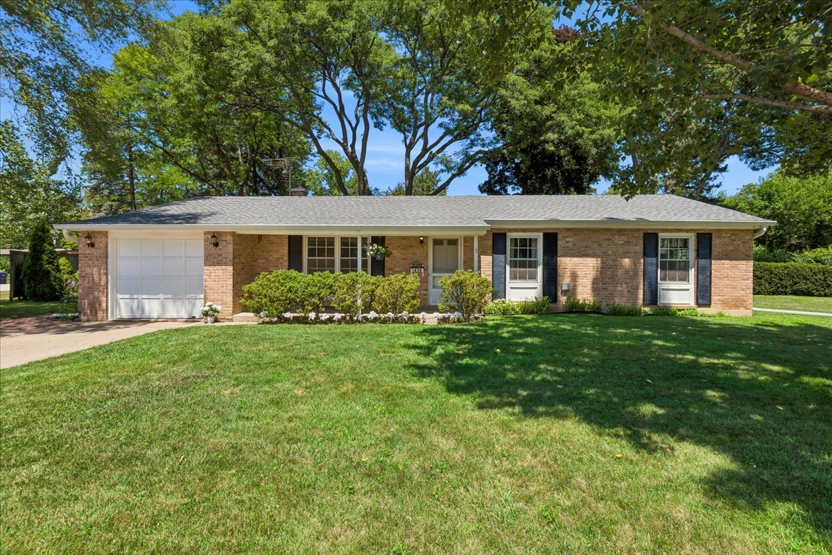 1436 Arbor Vitae Road