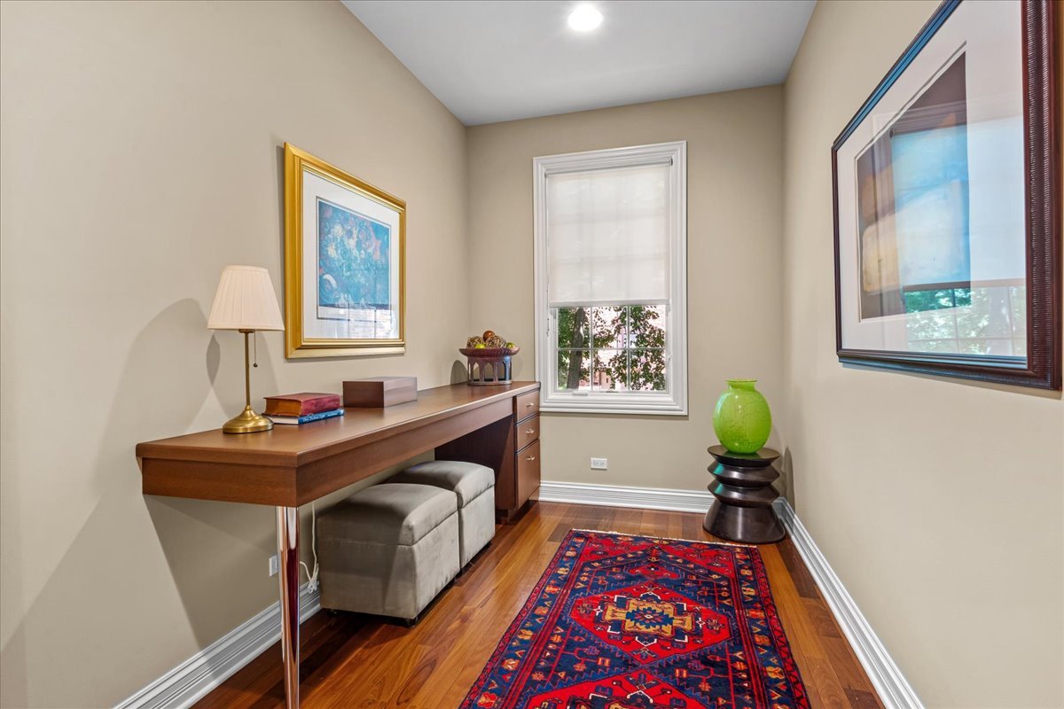 930 Central Avenue Unit: 930