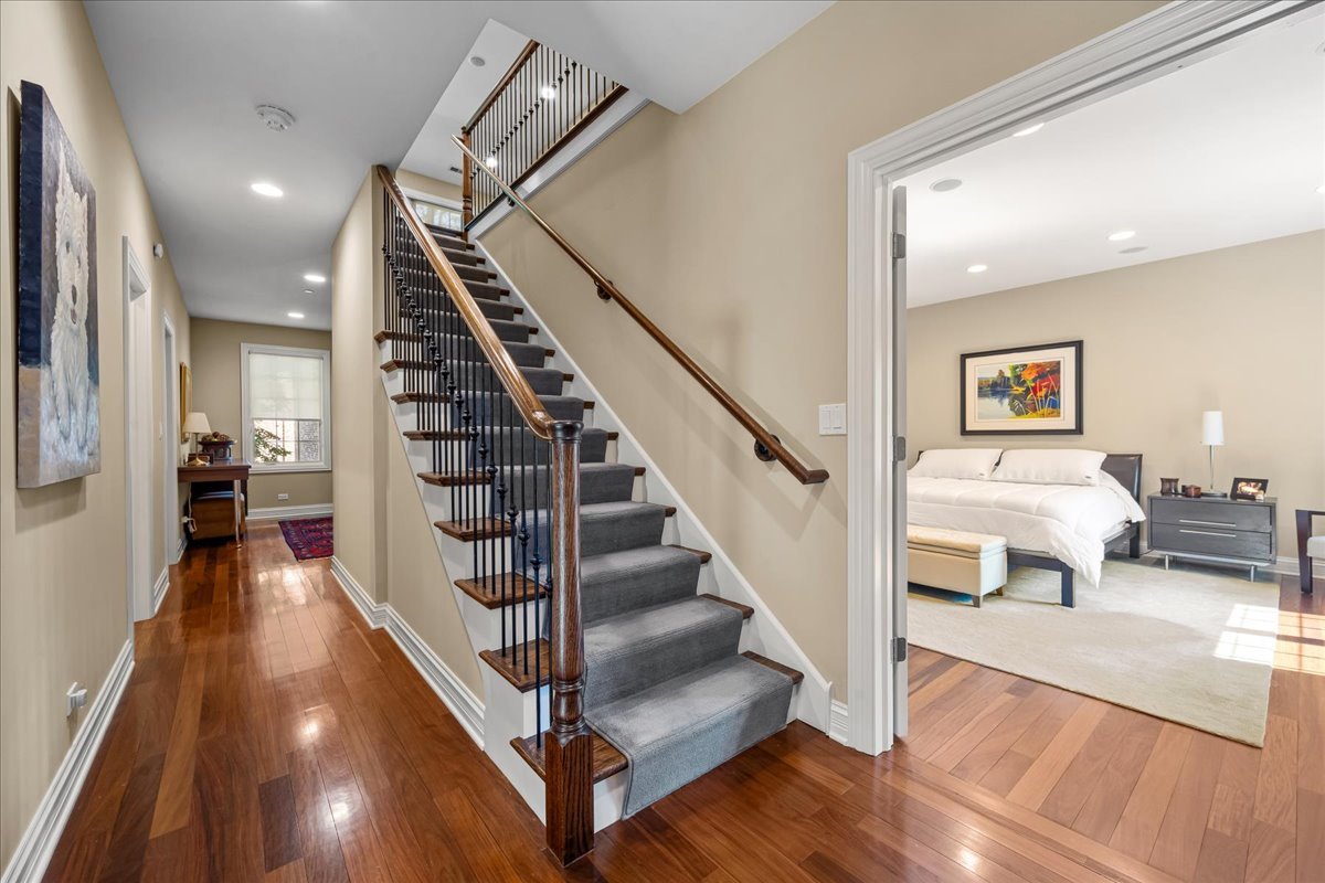 930 Central Avenue Unit: 930