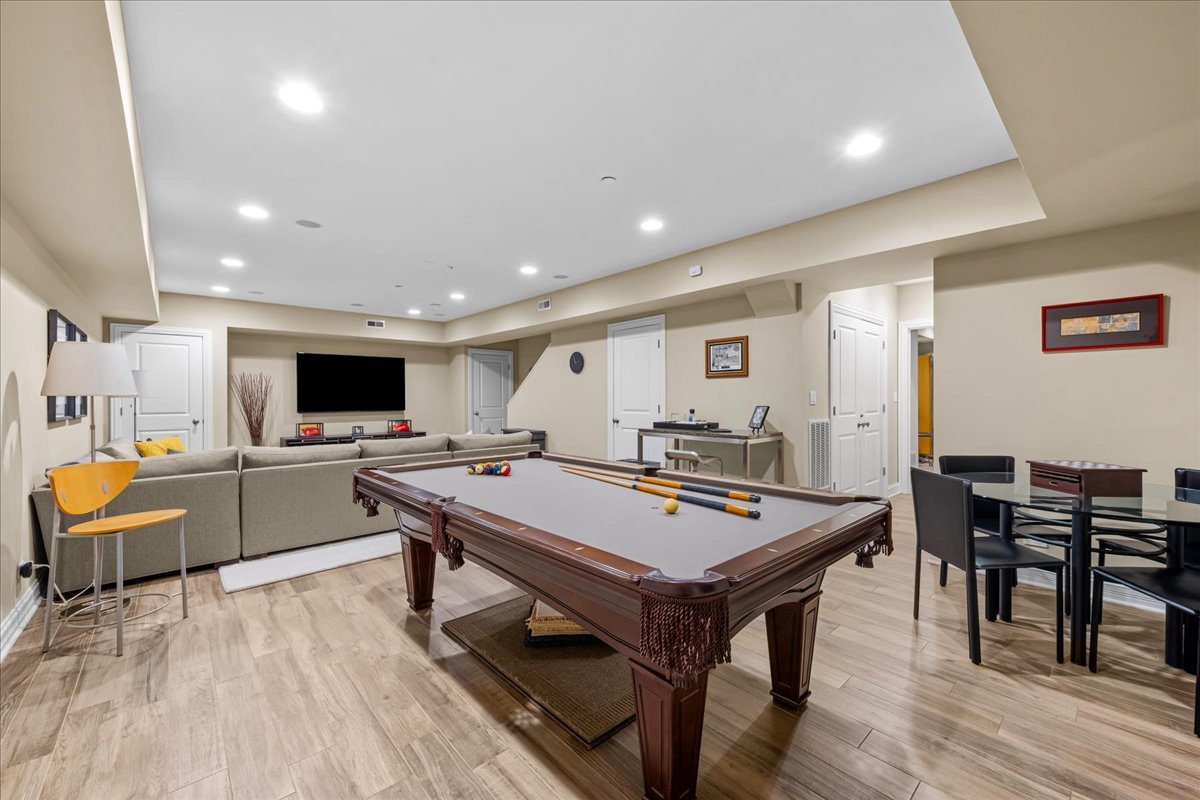 930 Central Avenue Unit: 930