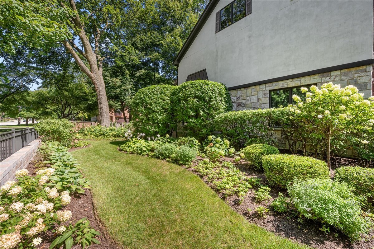 930 Central Avenue Unit: 930