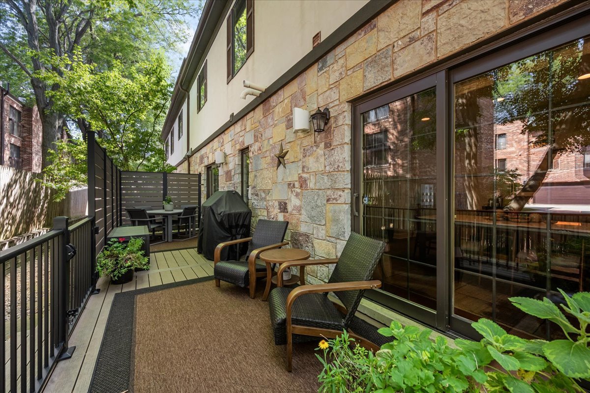 930 Central Avenue Unit: 930