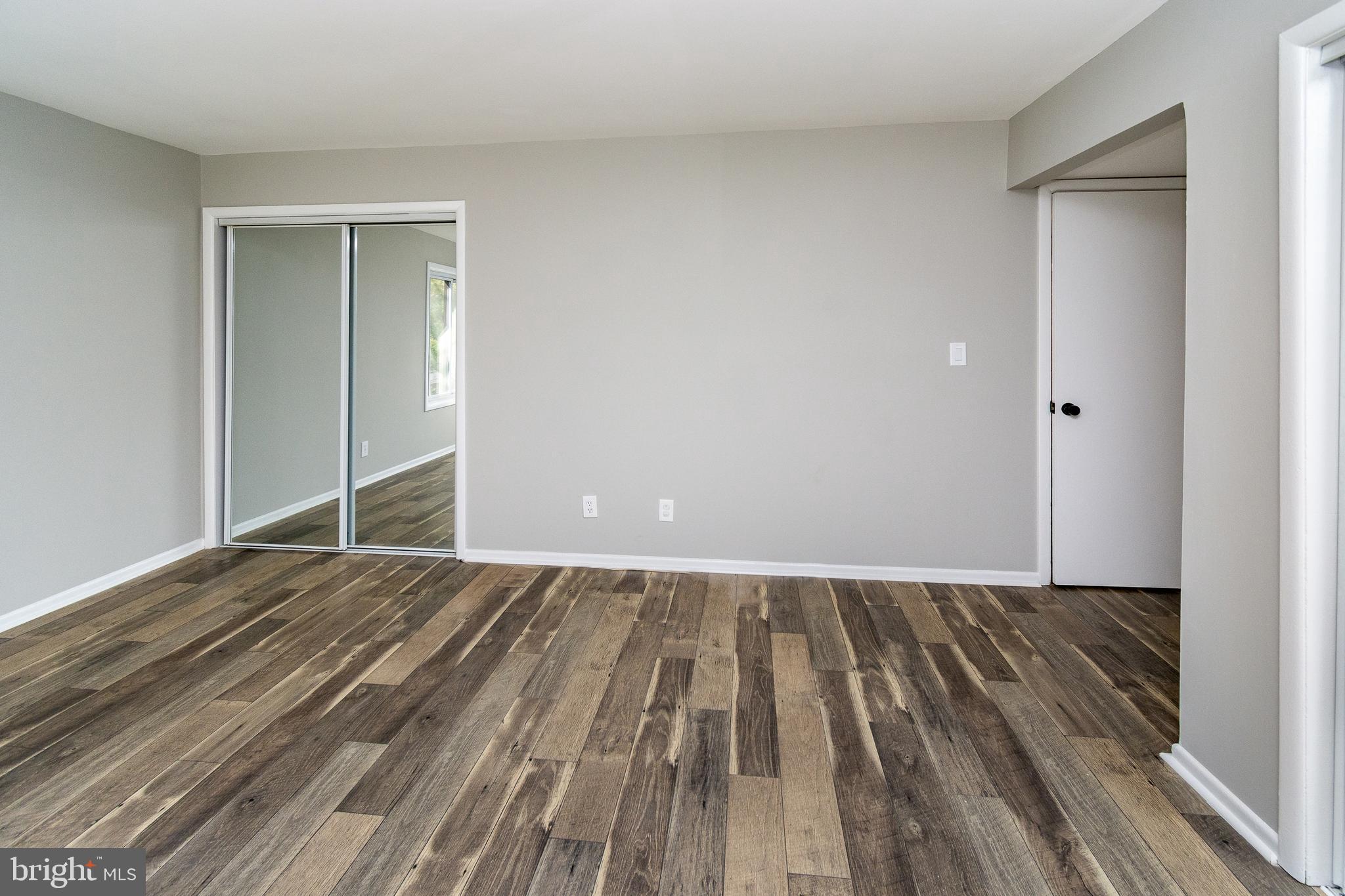 10 AVON DRIVE Q