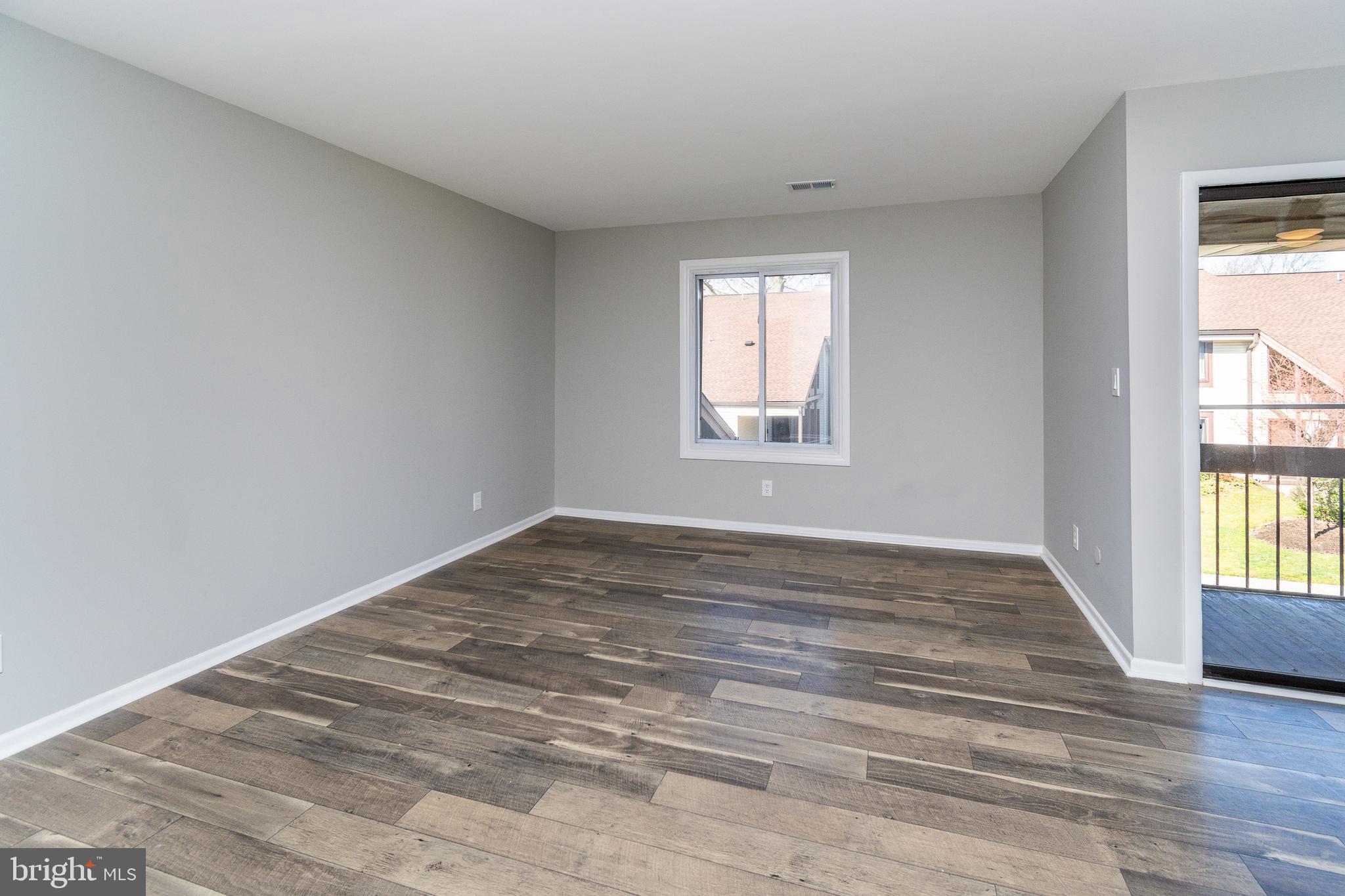 10 AVON DRIVE Q