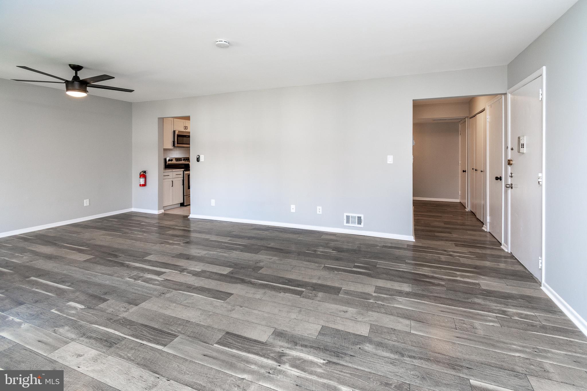 10 AVON DRIVE Q