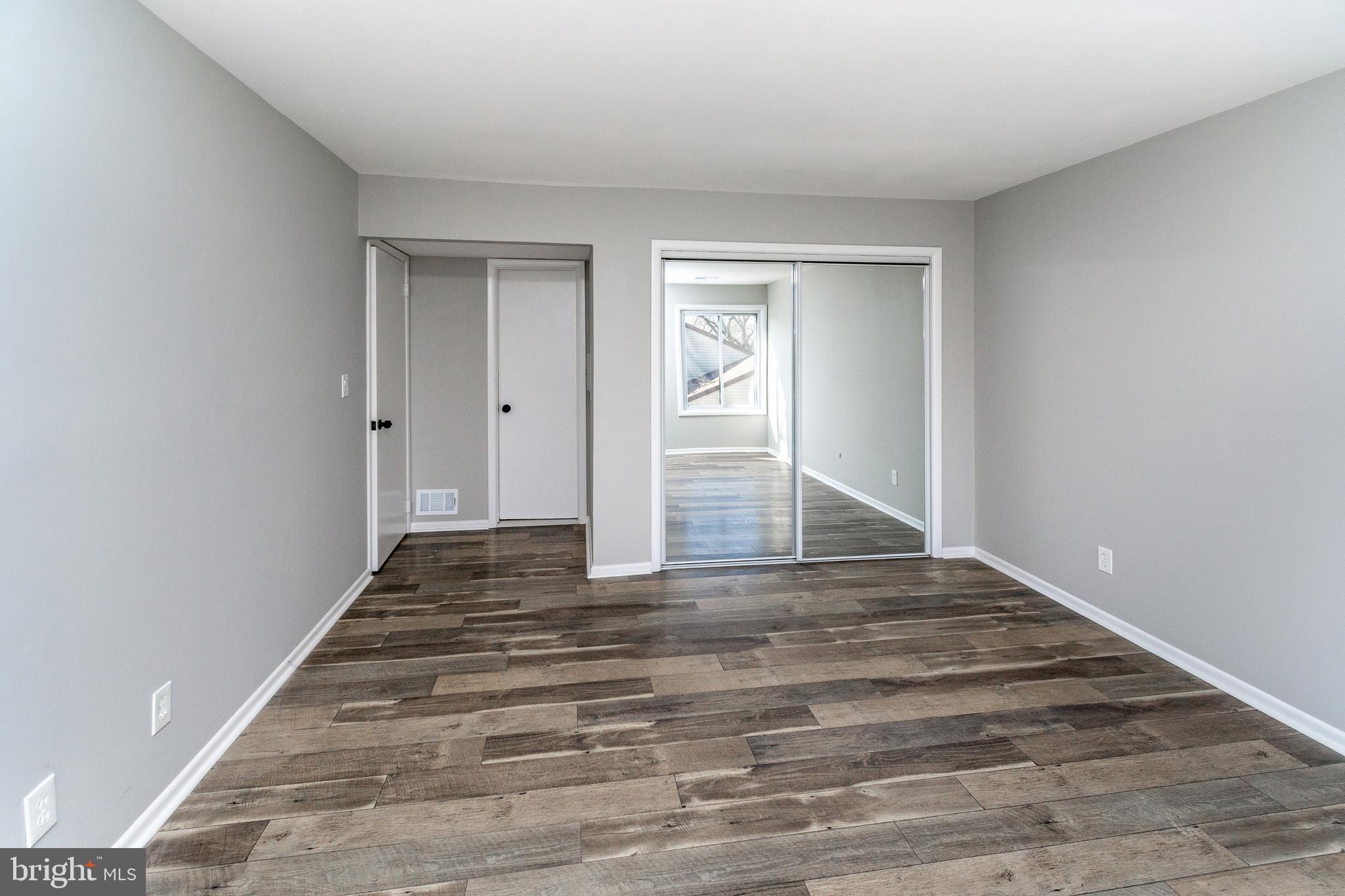 10 AVON DRIVE Q