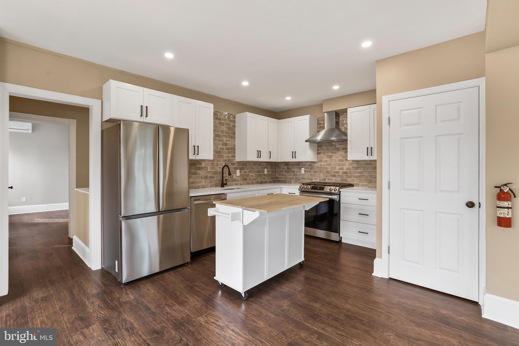 14 MURRAY PLACE B