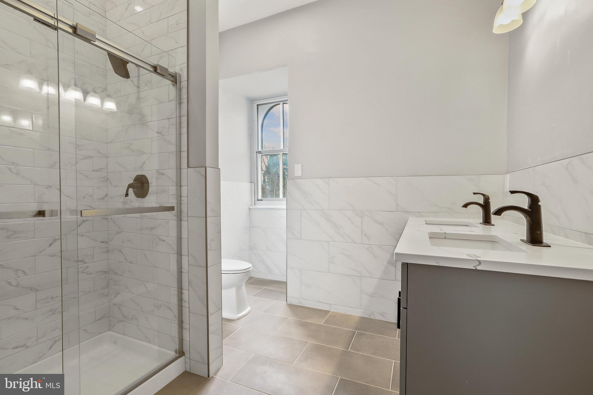 14 MURRAY PLACE B