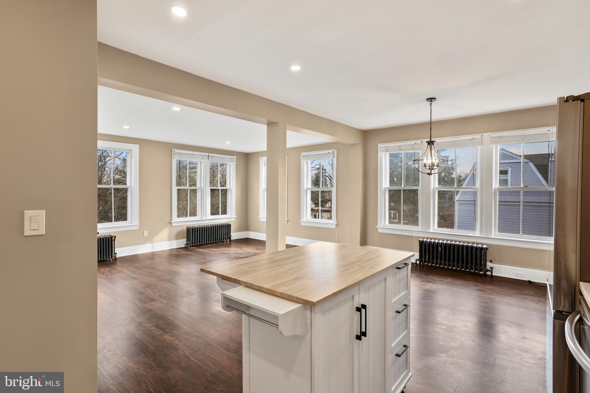 14 MURRAY PLACE B