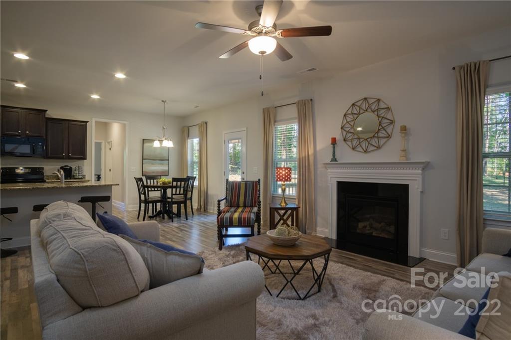 144 Charles Farm Drive Unit: 47