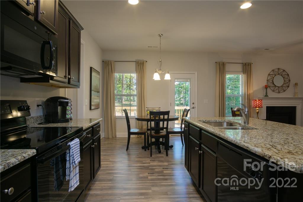 144 Charles Farm Drive Unit: 47