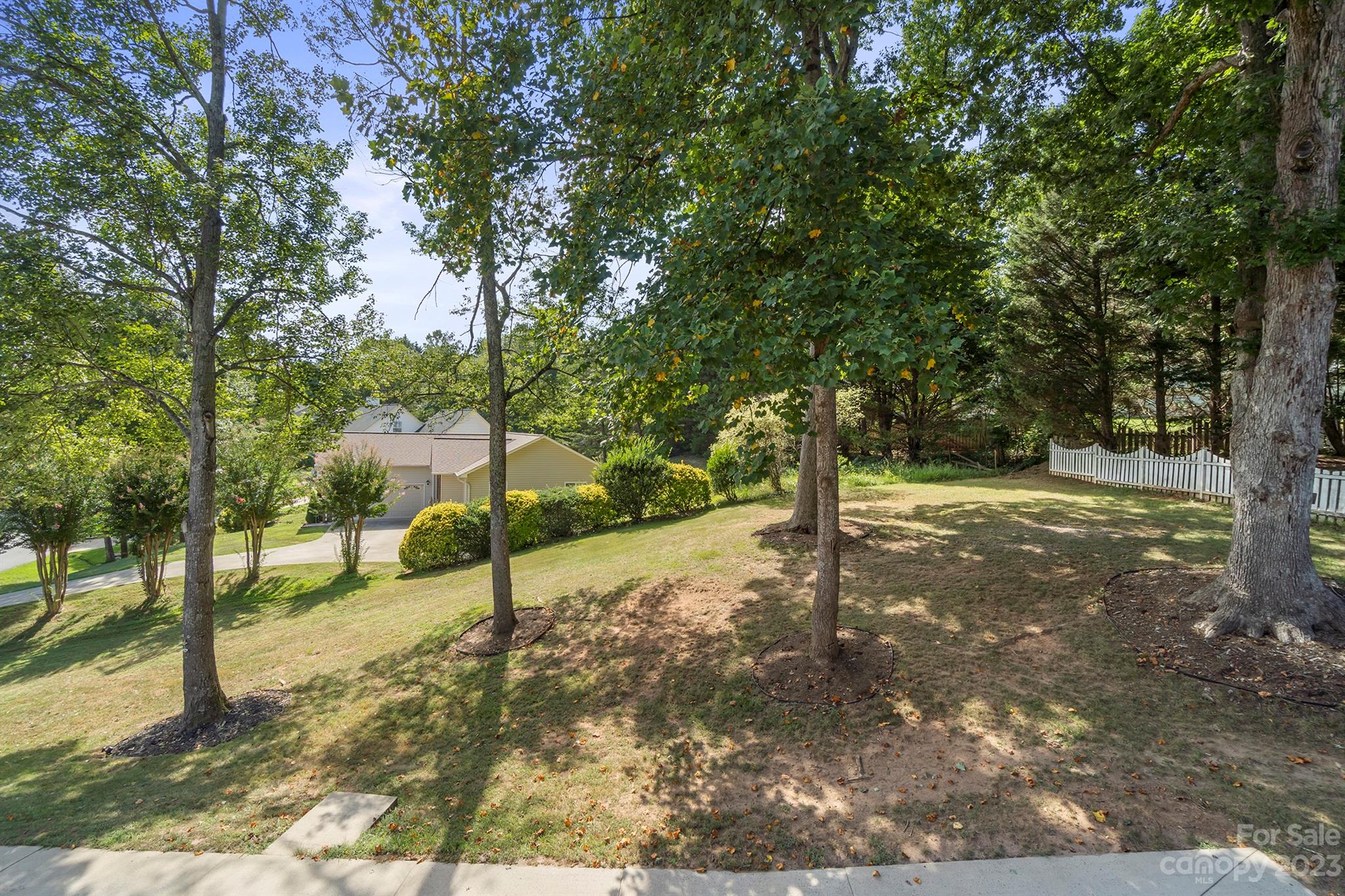618 17th Avenue Drive SE