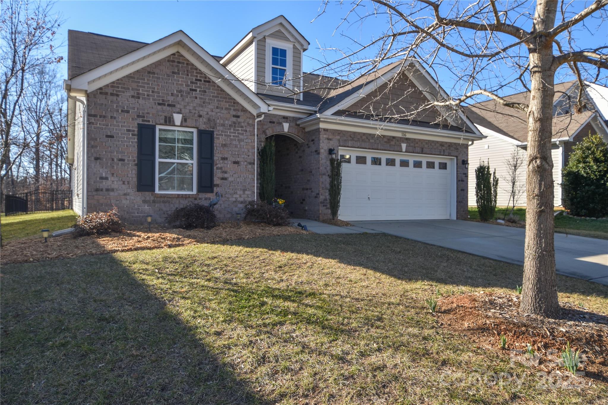 116 Paradise Hills Circle
