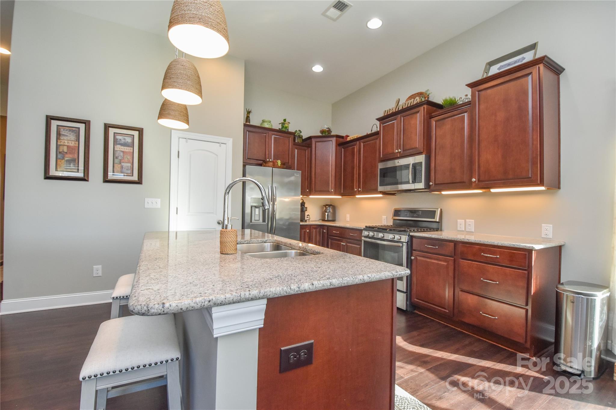 116 Paradise Hills Circle