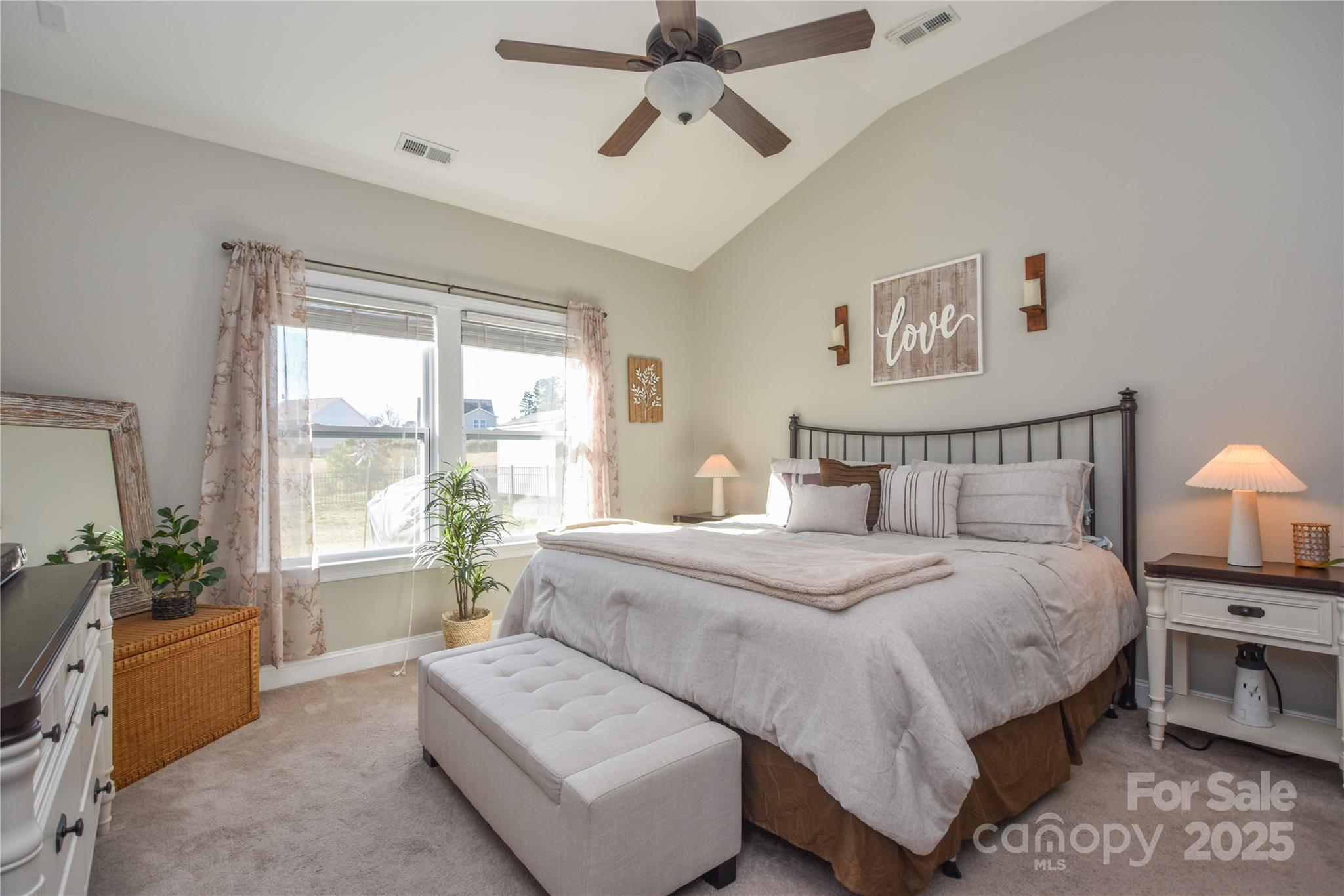 116 Paradise Hills Circle