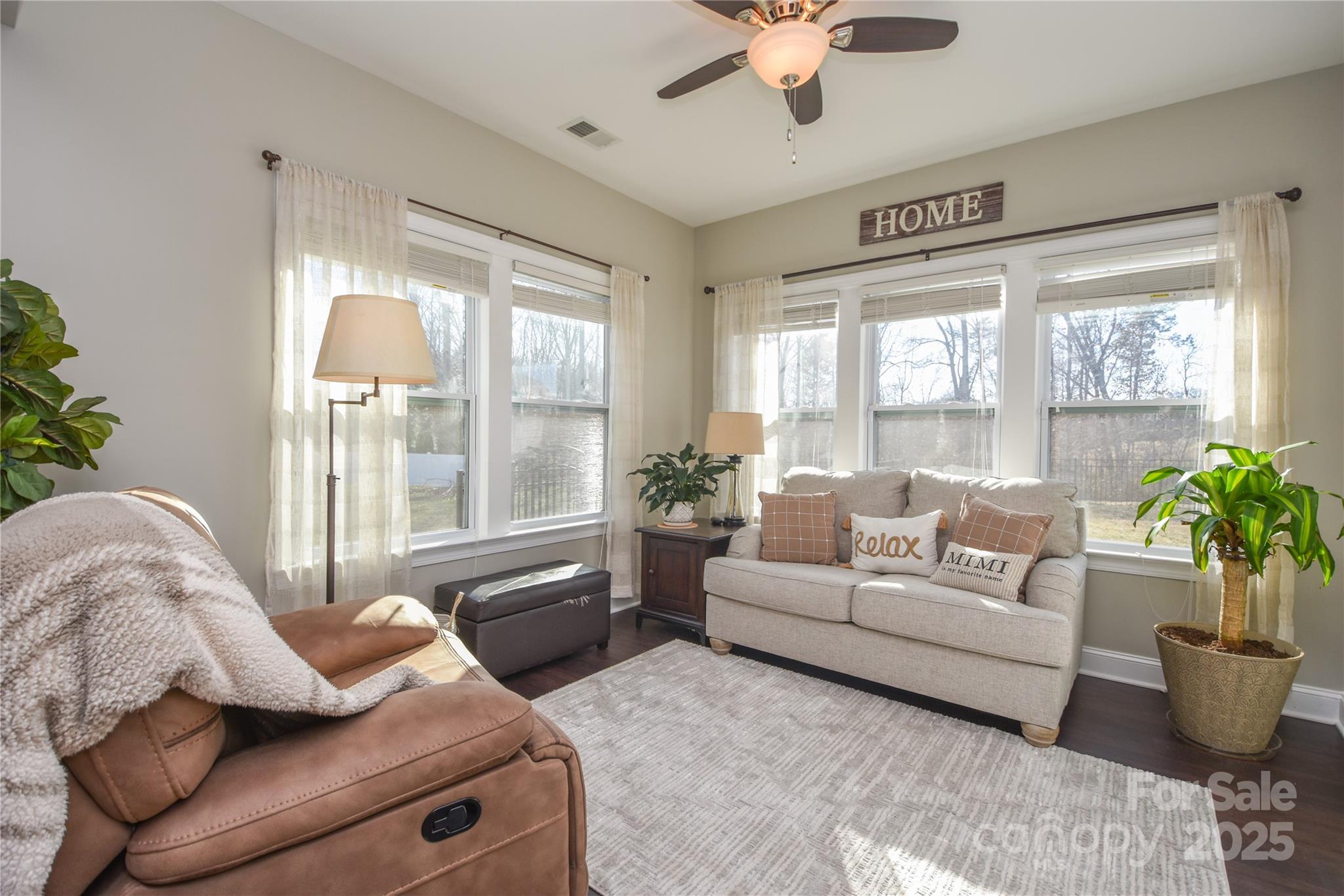 116 Paradise Hills Circle