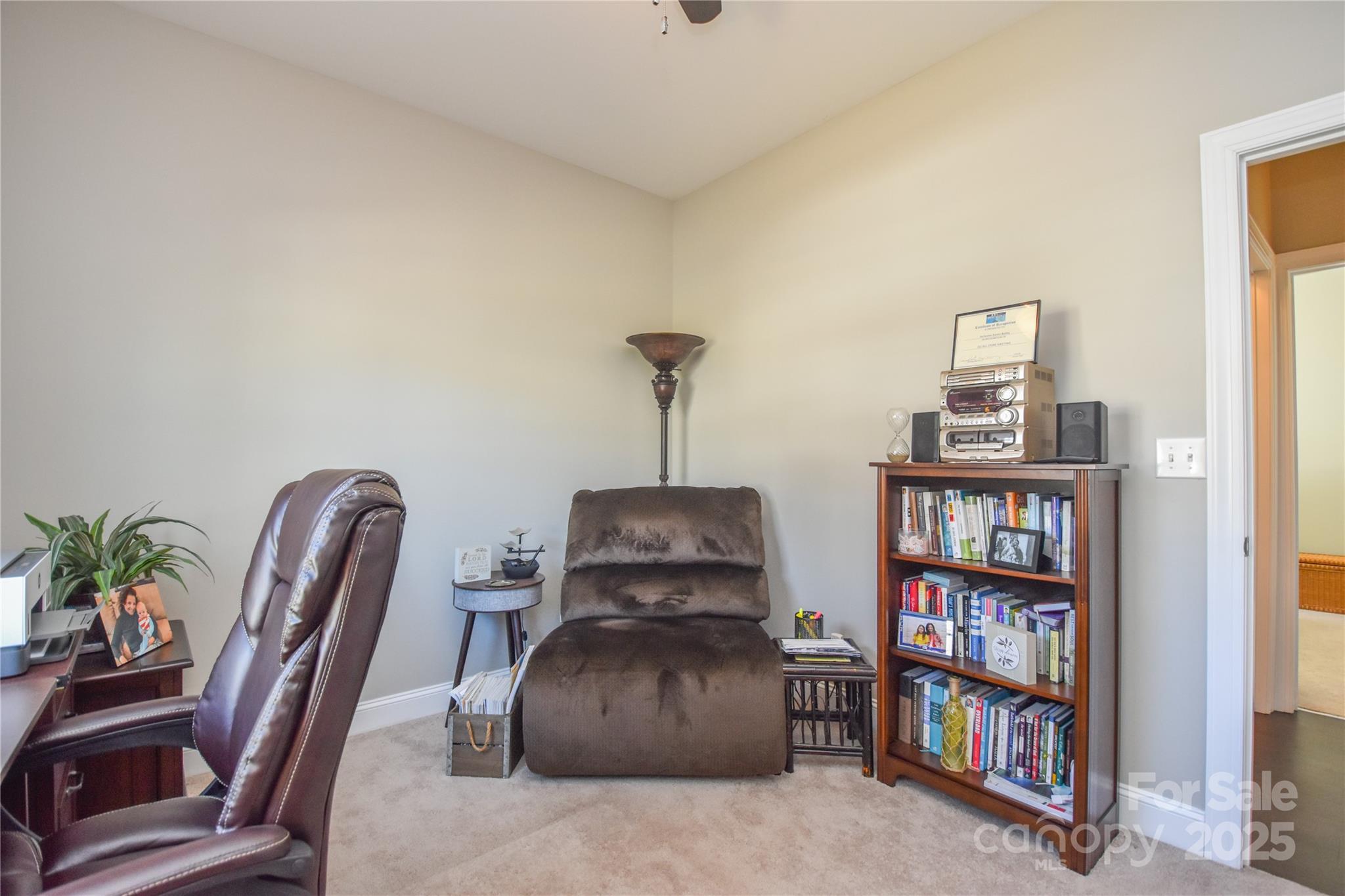 116 Paradise Hills Circle