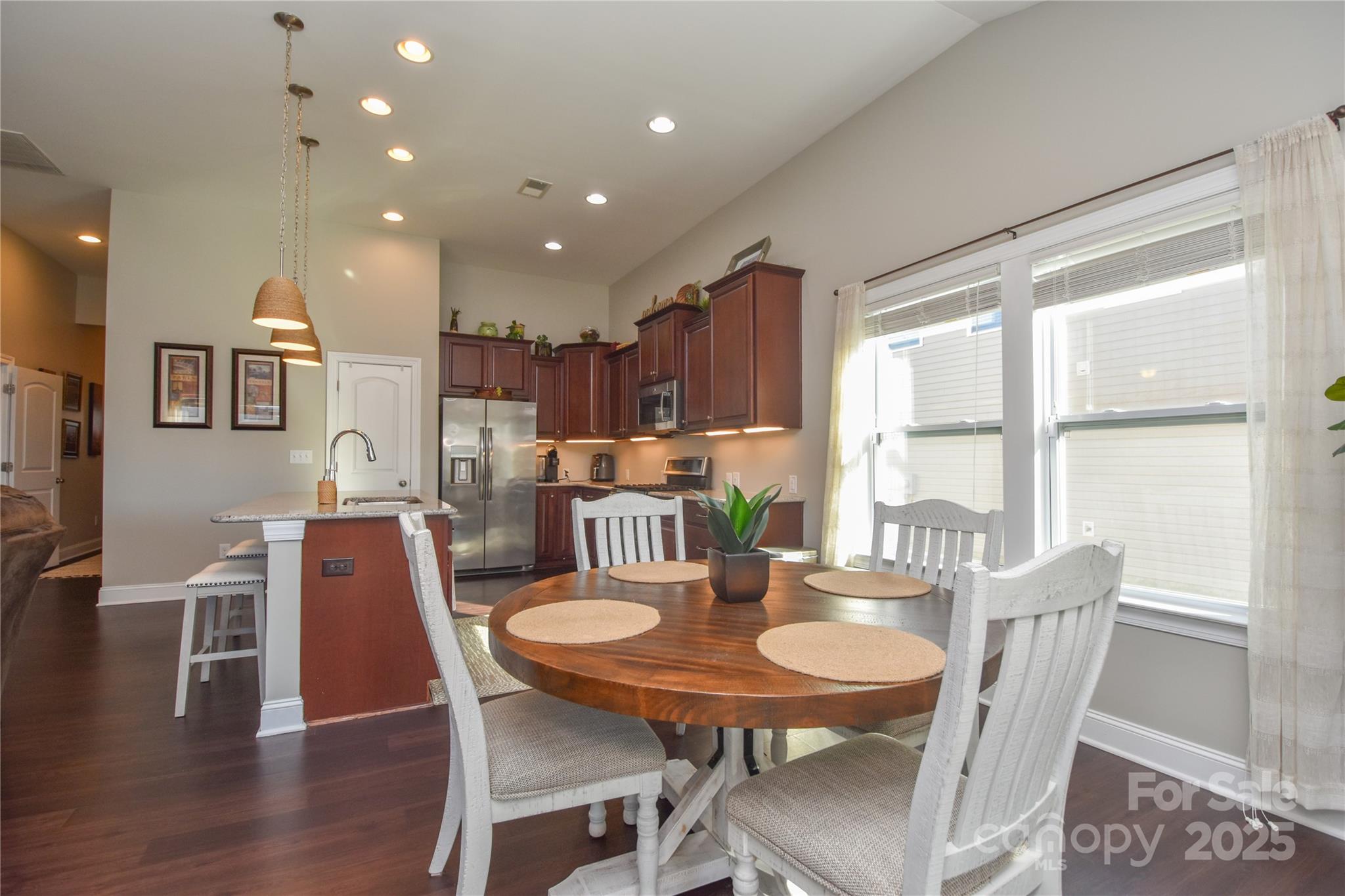 116 Paradise Hills Circle
