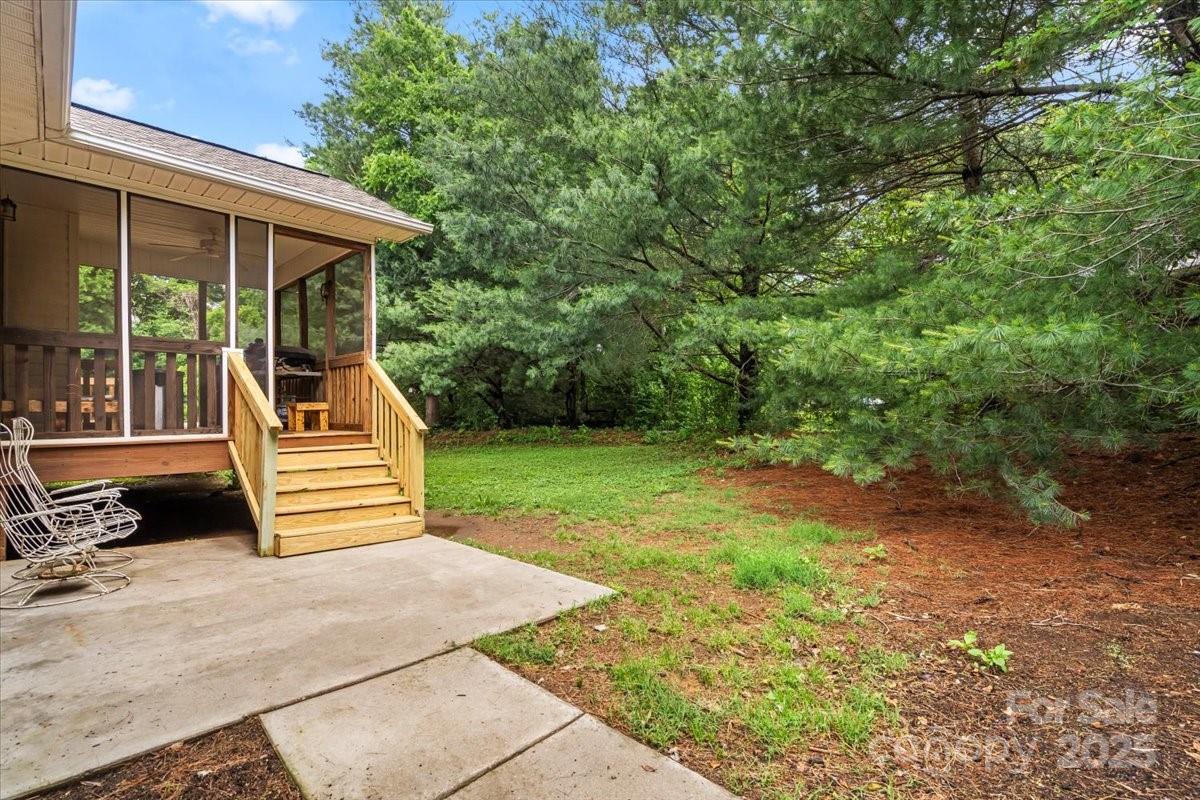 112 Chasse Court