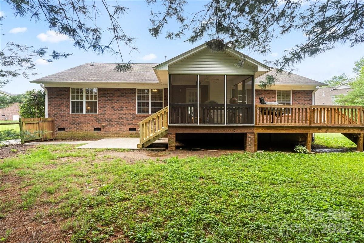 112 Chasse Court