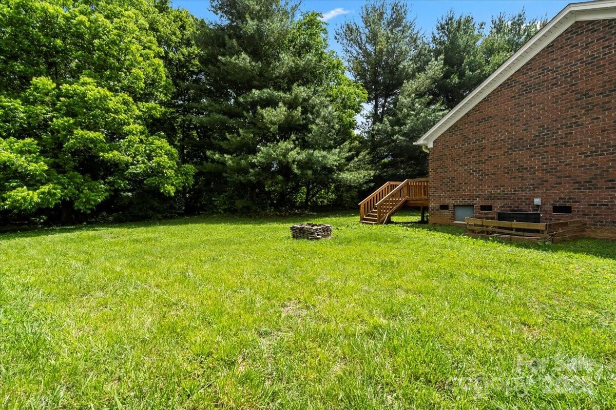 112 Chasse Court
