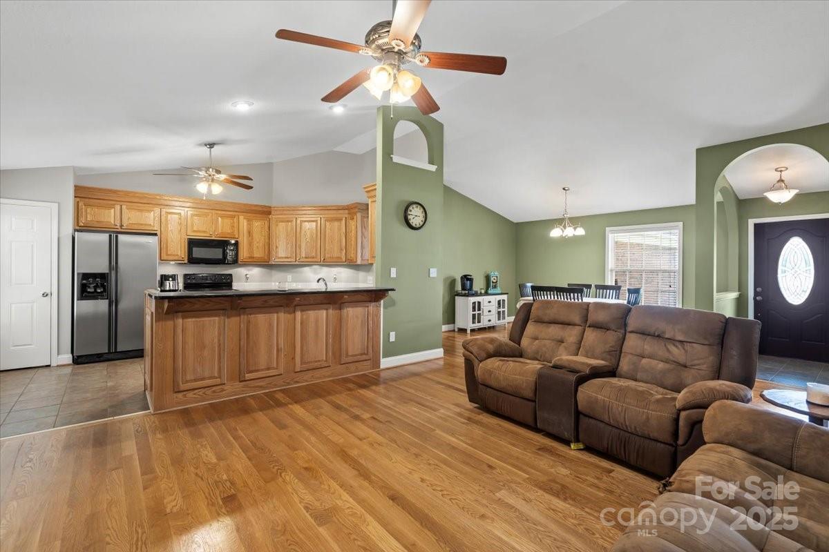 112 Chasse Court