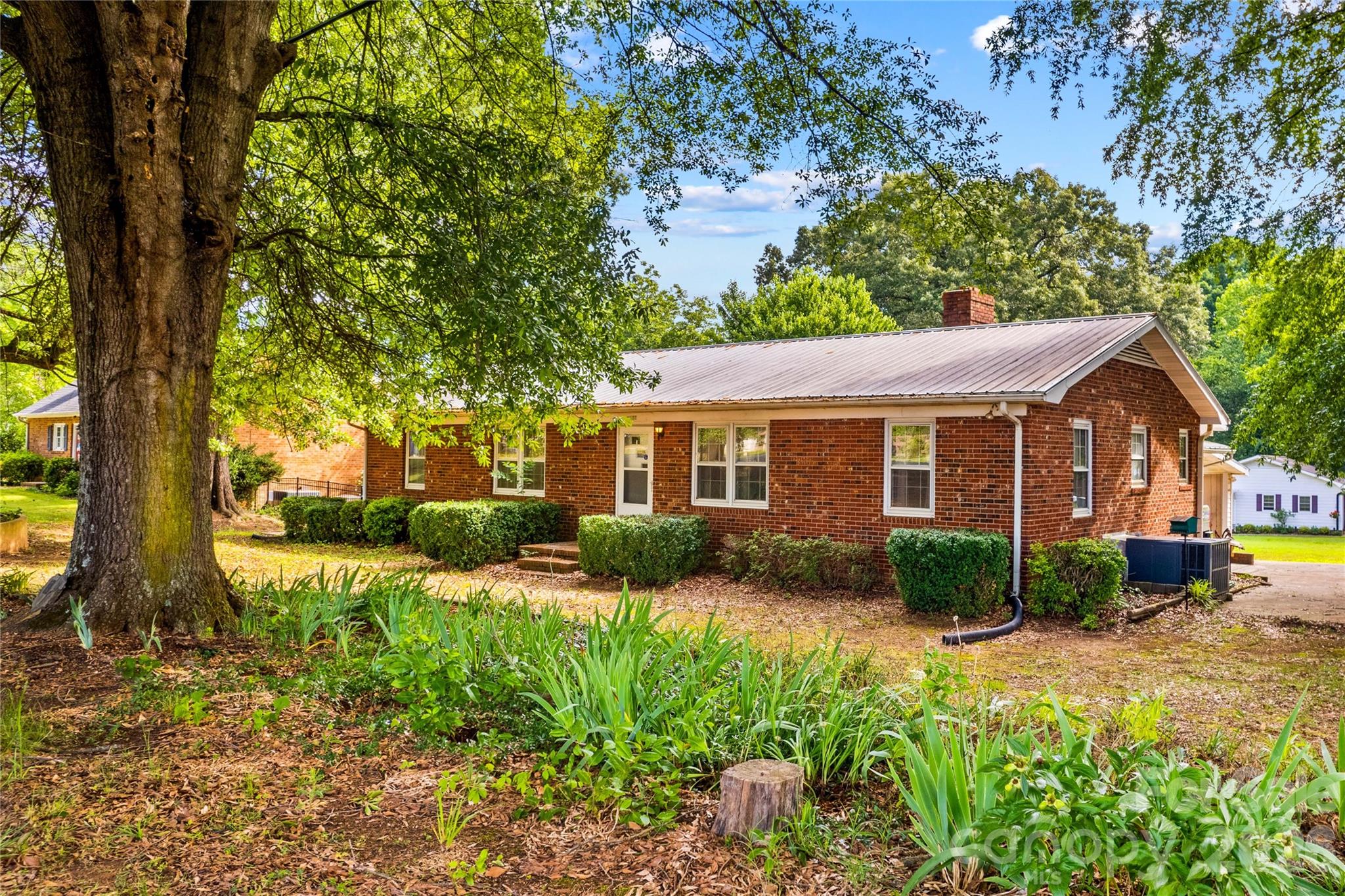 1059 Shearers Road